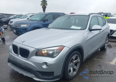 2015 BMW X1 Sdrive28I из США, поврежденный, VIN WBAVM1C59FV317758